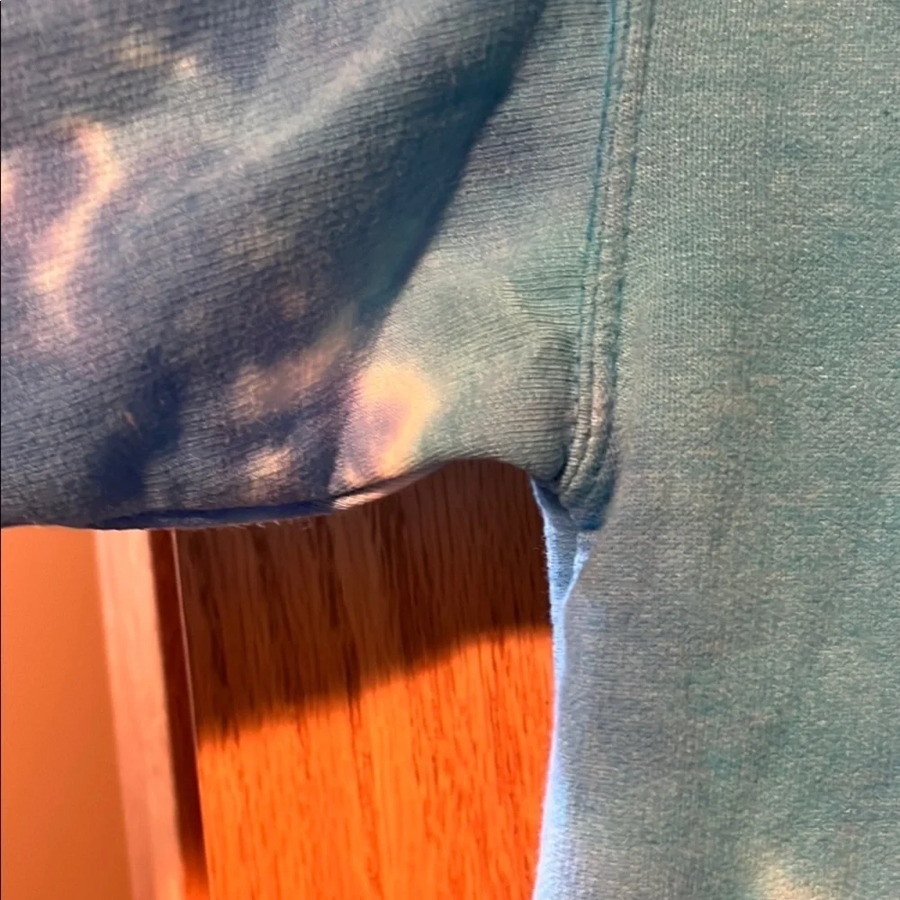 Chic Tie-Dye Blue Women's Sweater